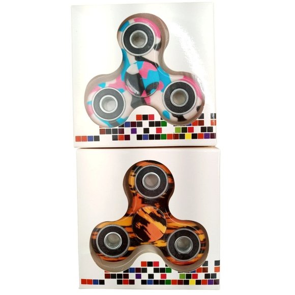 Fidget Tri Spinner Toy Gift Focus Anxiety Orange Black Camo Pink Blue Lot of 2 - Picture 1 of 4